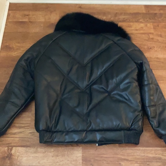 Winter leather coat 🧥🧥🔥🔥 - Picture 5 of 5